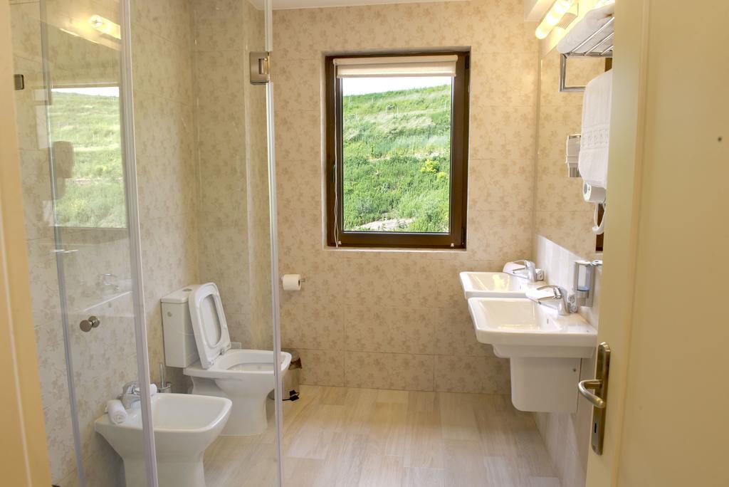 Hotel Sarea-N Bucate à Turda Extérieur photo